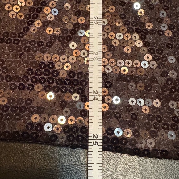 Ashley Stewart Black Sequin Short Sleeve T-Shirt size 14/16 - Picture 11 of 11